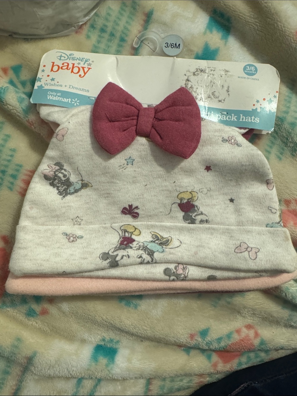 Disney Baby White & Pink Minnie Mouse Bow Knit Hat Set